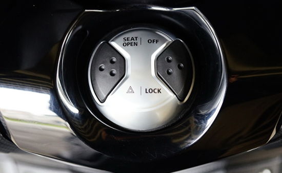 2015款雅馬哈TMAX 530 ABS 摩托車測評